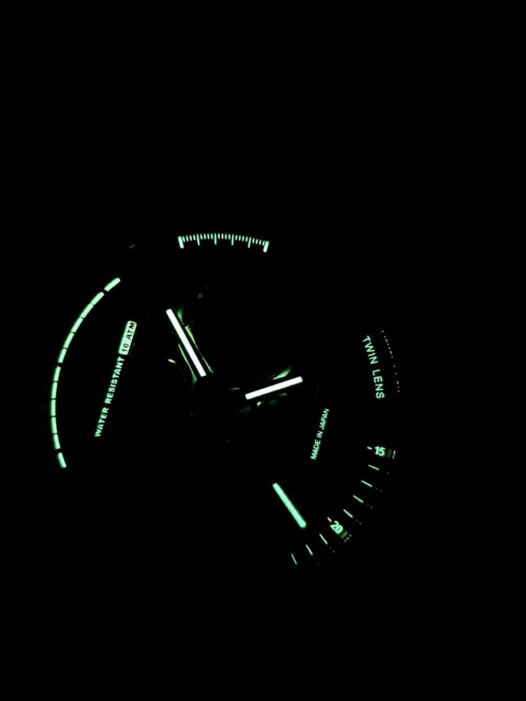 Luminova TACS Automatic Twin Lens